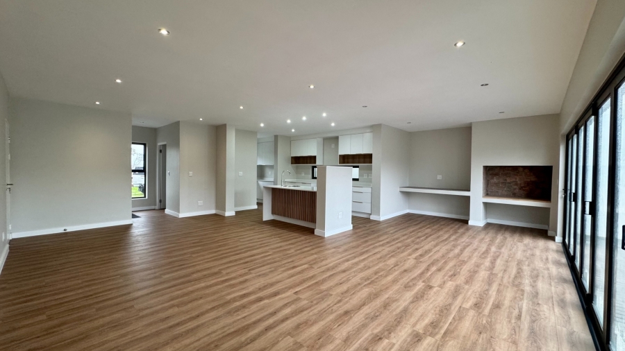 3 Bedroom Property for Sale in Croydon Gardens Estate Western Cape